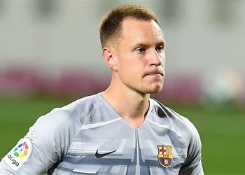 برشلونة يحدد مدة غياب تير شتيجن بعد نجاح العملية الجراحية