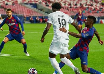 بايرن ميونخ شعبية ألفونسو ديفيز ازدادت بعد مباراة برشلونة