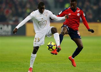 برشلونة يتجه لحسم صفقة دفاعية من الدوري الفرنسي