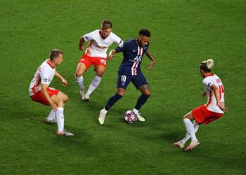 فيديو للمرة الثانية القائم يحرم نيمار من هدف عالمي أمام لايبزيج