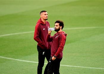 لوفرين محمد صلاح نجم خارق للعادة ولم يدفع ثمن قهوتي أو بنزيني أبد ا