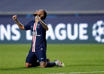 مدرب لايبزيج لسنا أول أو آخر فريق يفشل في إيقاف نيمار