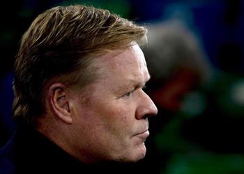 كومان يكشف نواياه في برشلونة ويرفض الحديث عن أسماء المستبعدين