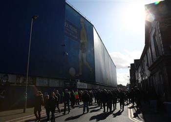 انفراجة قريبة الحكومة البريطانية تناقش عودة الجماهير في الدوري الإنجليزي