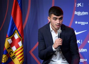 بيدري إنييستا مثلي الأعلى وأتمنى بقاء ميسي في برشلونة للتعلم منه