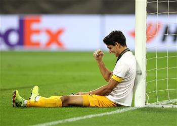 ياسين بونو عقب فوز إشبيلية بـ الدوري الأوروبي أهدي اللقب لجماهير المغرب