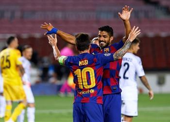 سواريز مستشهد ا بأزمة ريال مدريد للدفاع عن نجوم برشلونة أصبحوا فريق ا أسطوري ا