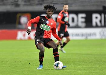 كامافينجا ي علن قراره بشأن مستقبله مع رين بعد اهتمام ريال مدريد