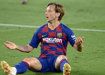 بسبب فضيحة بايرن ميونخ استياء في برشلونة من رد فعل راكيتيتش على تتويج إشبيلية