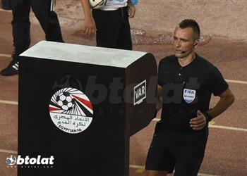 محلل تحكيمي حكم القمة حرم الأهلي من ركلة جزاء أمام الزمالك