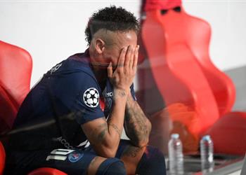 فيديو نيمار يبكي بعد خسارة لقب دوري أبطال أوروبا أمام بايرن ميونخ