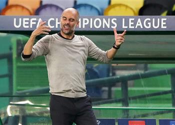 لاعب مانشستر سيتي يبرر هجوم زوجته على جوارديولا بعد الخروج من دوري الأبطال
