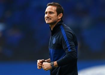 سكاي سبورتس تشيلسي يقترب من خطف هدف برشلونة