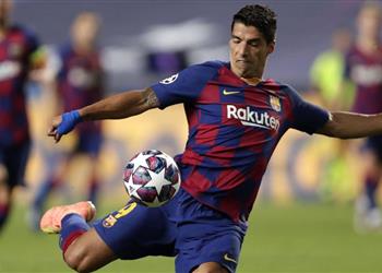 ناد أرجنتيني ي علن رغبته في التعاقد مع سواريز حال رحيله عن برشلونة