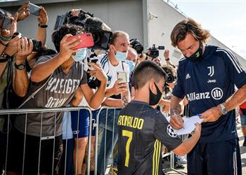 رسمي ا بيرلو يعلن رحيل هيجواين عن يوفنتوس