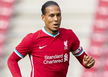 بعد إصابته كلوب يكشف موقف فان دايك من مباراة آرسنال في الدرع الخيرية