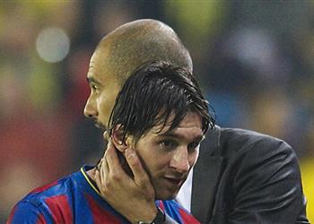 تقارير تكشف حقيقة محادثة جوارديولا وميسي بشأن قرار رحيله عن برشلونة