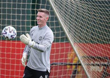 سولشاير ي عدد مميزات هندرسون وي صر ح يفهم ما يعنيه أن تكون في مانشستر يونايتد