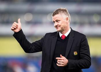 نجم برشلونة الشاب يطير إلى إنجلترا للتوقيع مع مانشستر يونايتد