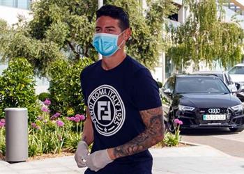 تقارير تكشف التفاصيل المالية لعرض إيفرتون لضم خاميس من ريال مدريد