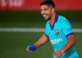 هل يجتمع مع رونالدو بعد ميسي سواريز معروض على يوفنتوس
