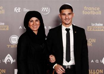 فيديو والدة حسام عوار تلمح لوجهته الم قبلة بين يوفنتوس وريال مدريد
