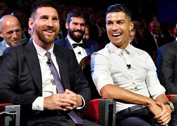 ليكيب يوفنتوس يتواصل مع والد ميسي