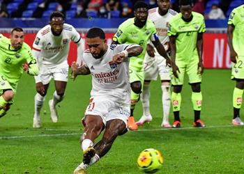 فيديو ديباي يقود ليون لقلب الطاولة والفوز على ديجون برباعية في الدوري الفرنسي