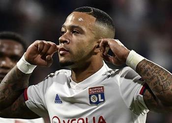 بعد ارتباطه بـ برشلونة ديباي يثير التكهنات بشأن استمراره مع ليون