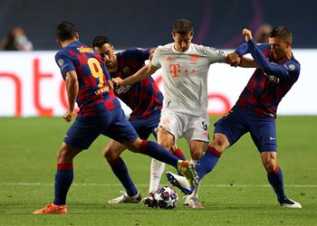 ليفاندوفسكي توقعنا الفوز على برشلونة بخماسية وفوجئنا بالثمانية