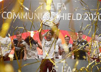 أوباميانج يتحدث عن مستقبله مع آرسنال بعد التتويج بالدرع الخيرية