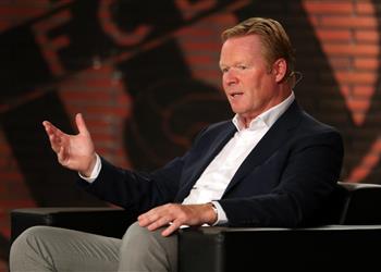 إيفرتون يقطع الطريق على برشلونة وي جدد عقد هدف كومان