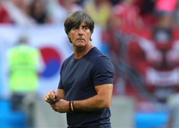 لوف ليفاندوفسكي الأفضل في العالم أرشح نوير