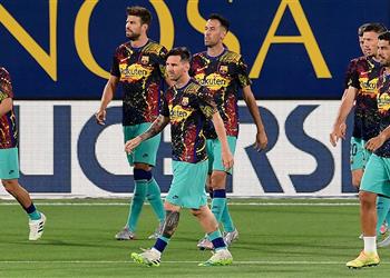 سواريز يدعو ميسي وثنائي برشلونة لـ العشاء الأخير قبل رحيله