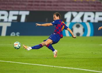 سبورت تكشف قيمة انتقال راكيتيتش من برشلونة إلى إشبيلية