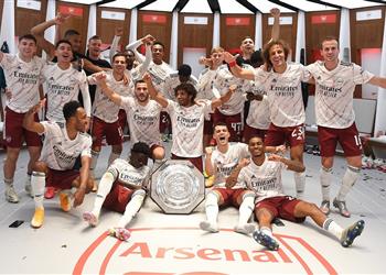 آرسنال يقترب من تجديد عقود ثلاثي الفريق