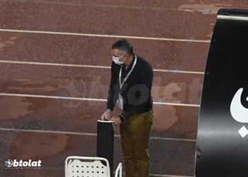 خاص كارتيرون يبلغ إدارة الزمالك بتمسكه بضم الصفقة الجديدة