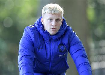 رسمي ا مانشستر يونايتد يعلن ضم فان دي بيك لمدة 5 سنوات