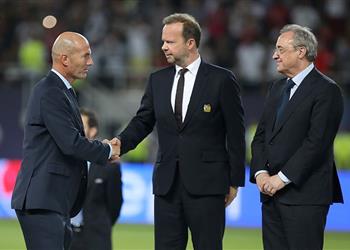 مانشستر يونايتد يقدم عرض ا رسمي ا لـ ريال مدريد لضم مدافعه