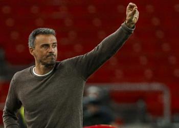 إنريكي يشيد بأداء دي خيا أمام ألمانيا ويعلق على الظهور الأول لـ أنسو فاتي