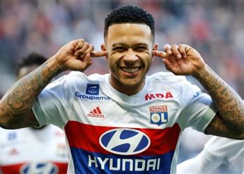 ليون يكشف إمكانية رحيل ممفيس ديباي إلى برشلونة وموقف عوار