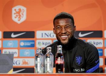 صحيفة هولندية وكيل فاينالدوم في مفاوضات متقدمة مع برشلونة