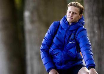 دي يونج بقاء ميسي في برشلونة يشعرني بالسعادة