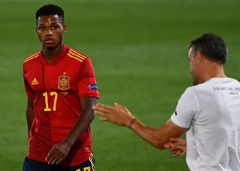 أنسو فاتي لاعبو إسبانيا منحوني الثقة وإن اتيحت لي الفرصة مع كومان سأقتنصها