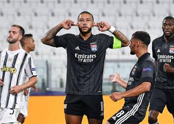 رئيس ليون روما ينافس برشلونة على التعاقد مع ديباي