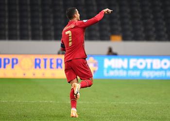 فيديو رونالدو يسجل أمام السويد ويحقق رقم ا مميز ا بقميص البرتغال
