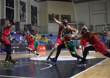 الاتحاد يهزم الأهلي ويقترب من حسم لقب دوري سوبر السلة