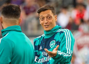 أوزيل يسخر من توتنهام سأذهب إليهم إذا كنت لا أريد الفوز بالبطولات