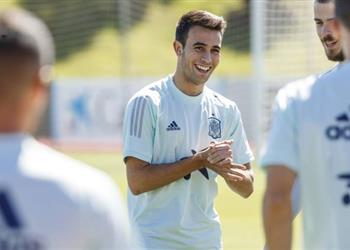 تعقد مفاوضات برشلونة ومانشستر سيتي لضم جارسيا