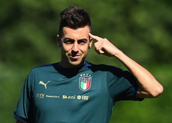 باريس سان جيرمان يتفاوض للتعاقد مع الشعراوي